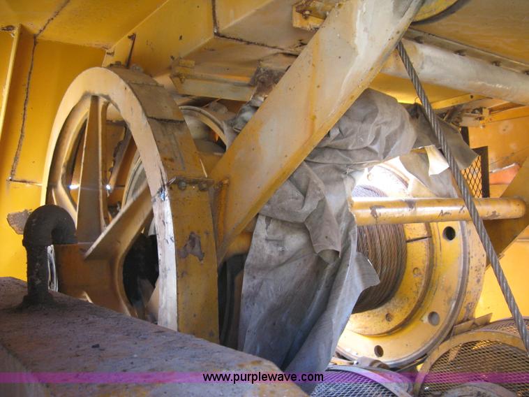 image for item H9477 American 795C lattice boom crane