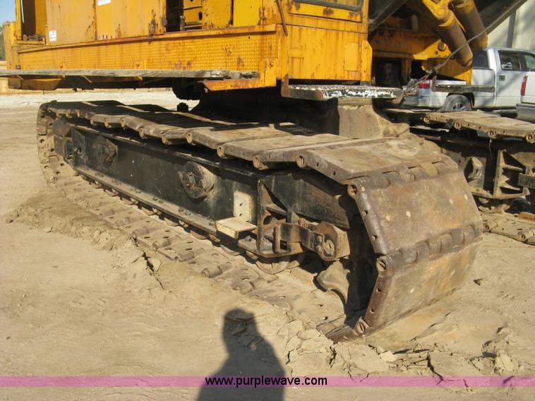 image for item H9477 American 795C lattice boom crane