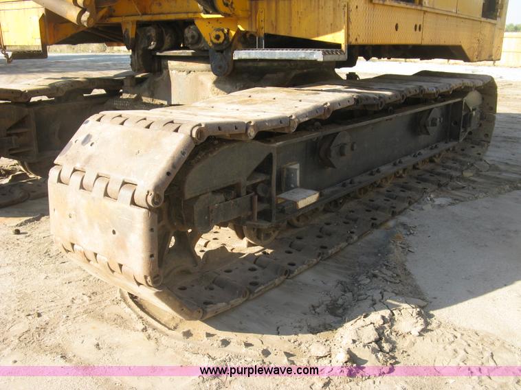 image for item H9477 American 795C lattice boom crane