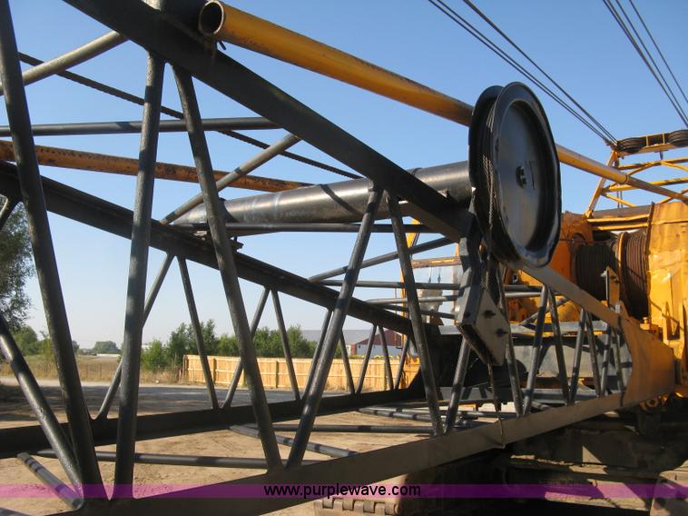 image for item H9477 American 795C lattice boom crane