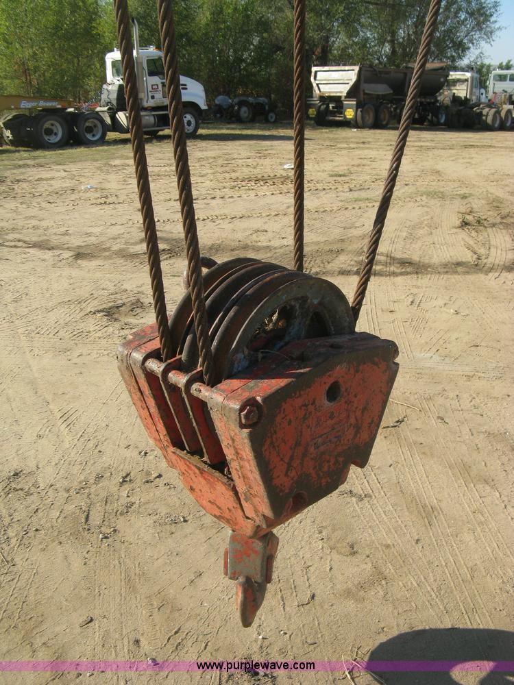 image for item H9477 American 795C lattice boom crane