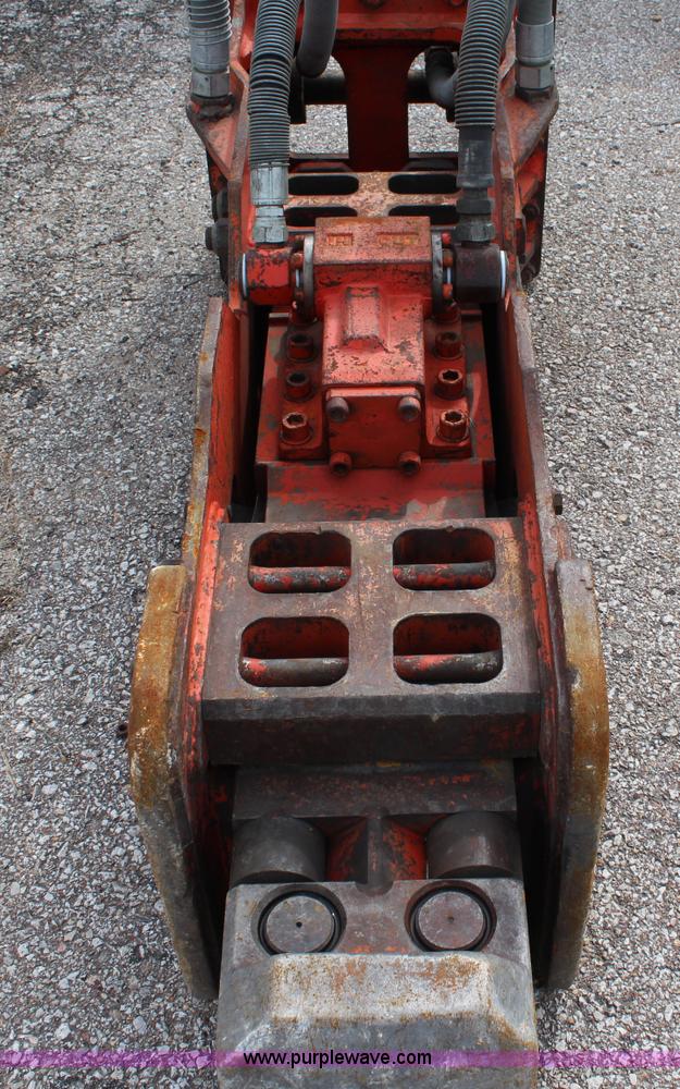 image for item I5906 NPK 8XA breaker