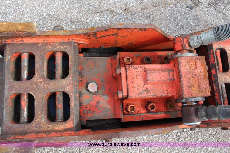 image for item I5906 NPK 8XA breaker