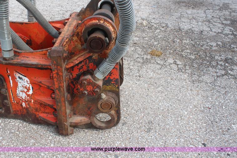 image for item I5906 NPK 8XA breaker