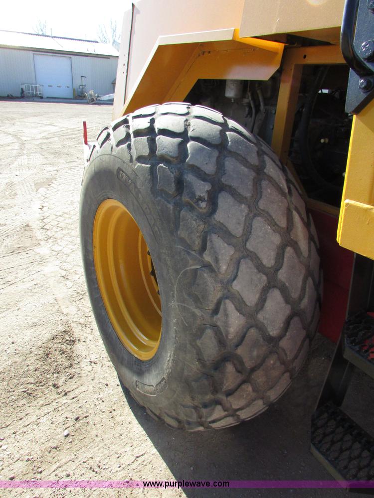 image for item I6723 1996 Dynapac CA251D 25 series smooth drum roller