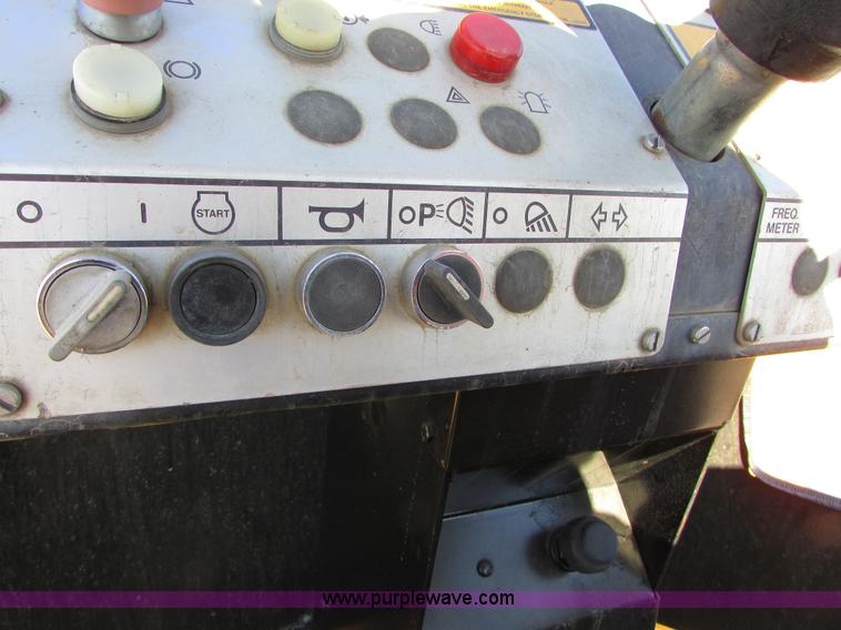 image for item I6723 1996 Dynapac CA251D 25 series smooth drum roller