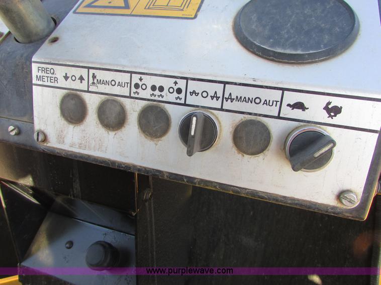 image for item I6723 1996 Dynapac CA251D 25 series smooth drum roller