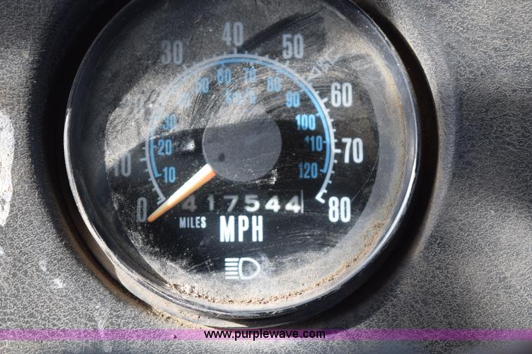 image for item I8662 1985 Mack RWS 722LST Super Liner flatbed truck