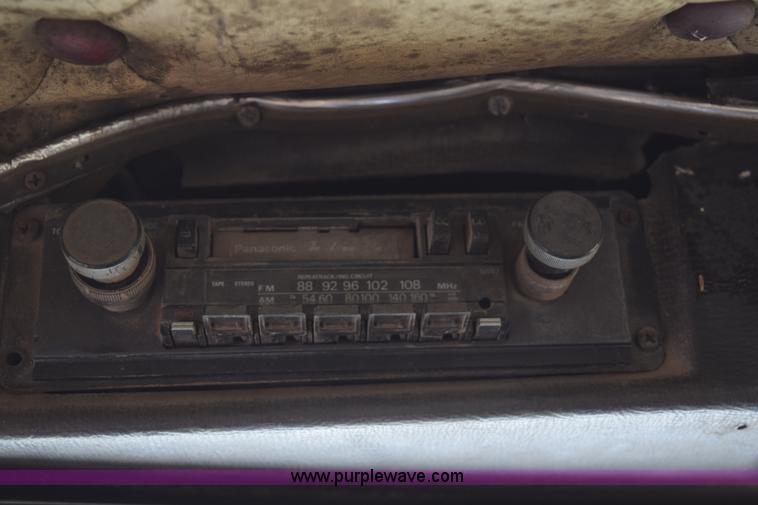 image for item I8662 1985 Mack RWS 722LST Super Liner flatbed truck