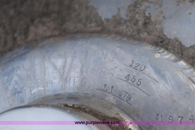 image for item I8662 1985 Mack RWS 722LST Super Liner flatbed truck