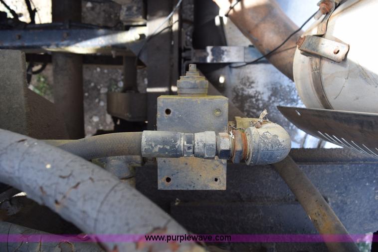 image for item I8662 1985 Mack RWS 722LST Super Liner flatbed truck