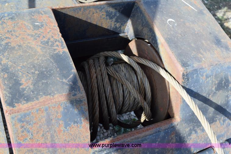 image for item I8662 1985 Mack RWS 722LST Super Liner flatbed truck