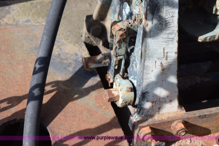 image for item I8662 1985 Mack RWS 722LST Super Liner flatbed truck