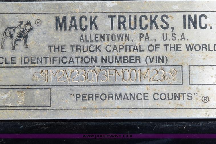 image for item I8662 1985 Mack RWS 722LST Super Liner flatbed truck