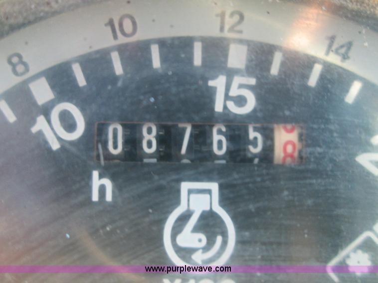 image for item I8675 1988 John Deere 2355 MFWD tractor