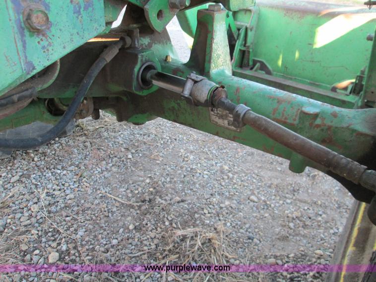 image for item I8675 1988 John Deere 2355 MFWD tractor