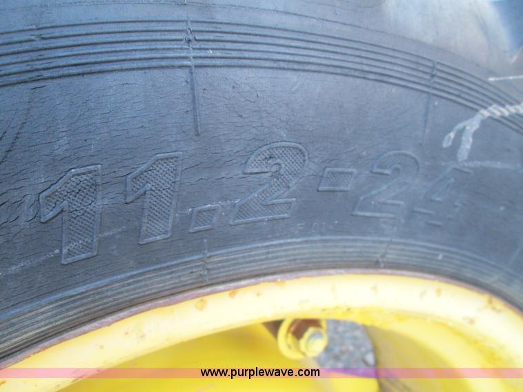 image for item I8675 1988 John Deere 2355 MFWD tractor