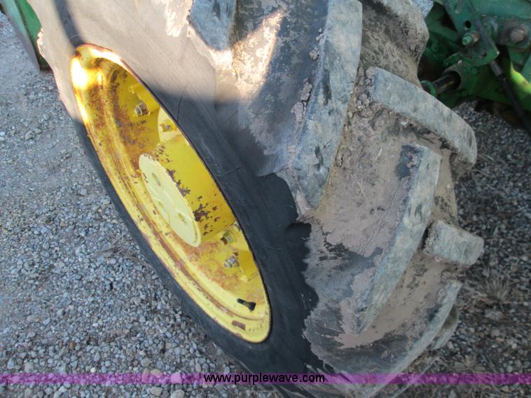 image for item I8675 1988 John Deere 2355 MFWD tractor
