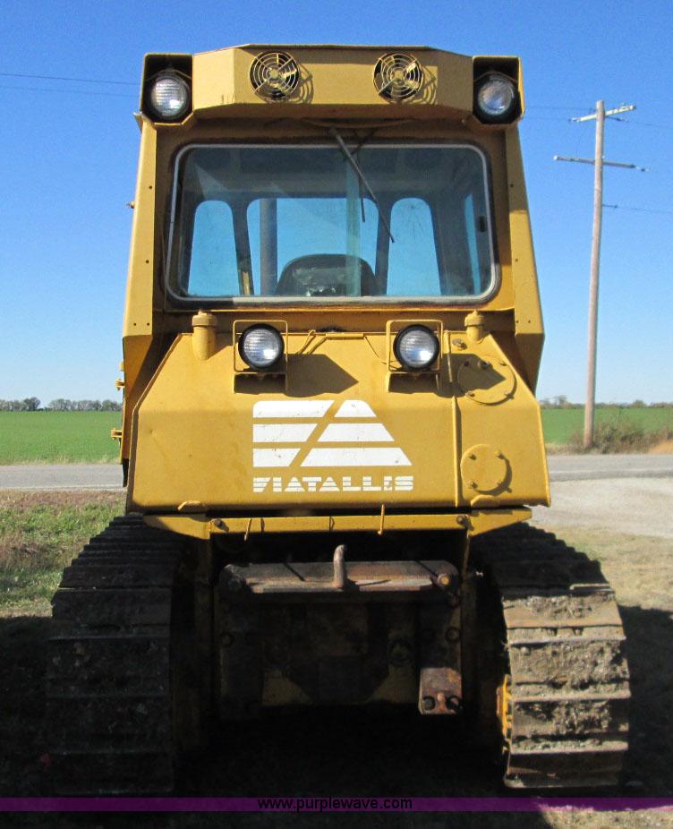 image for item I8676 1983 Fiat-Allis 10C Oilfield Special dozer