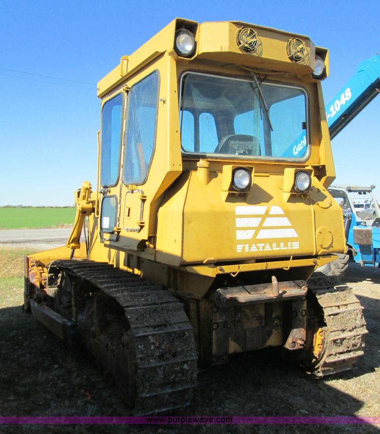 image for item I8676 1983 Fiat-Allis 10C Oilfield Special dozer