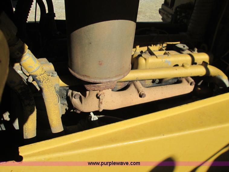 image for item I8676 1983 Fiat-Allis 10C Oilfield Special dozer