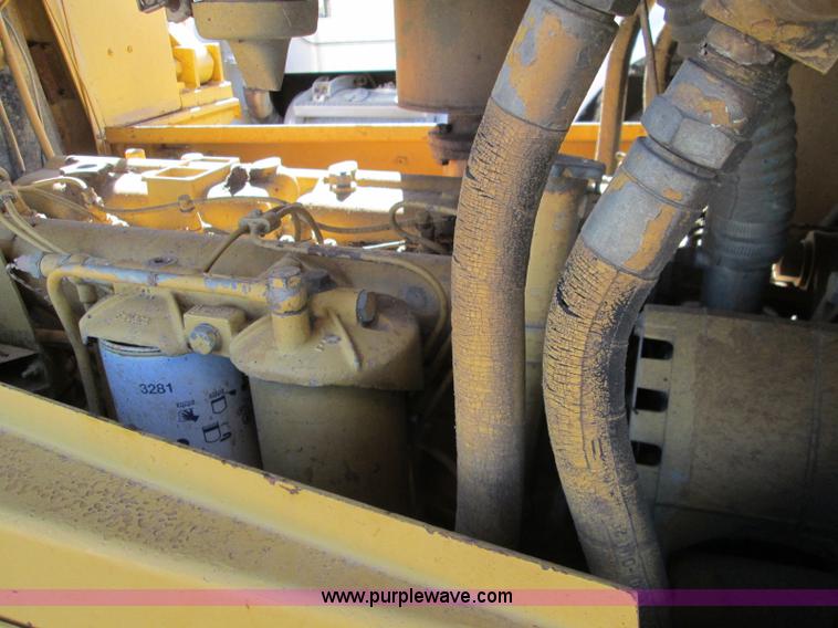 image for item I8676 1983 Fiat-Allis 10C Oilfield Special dozer