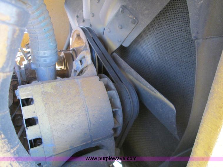 image for item I8676 1983 Fiat-Allis 10C Oilfield Special dozer