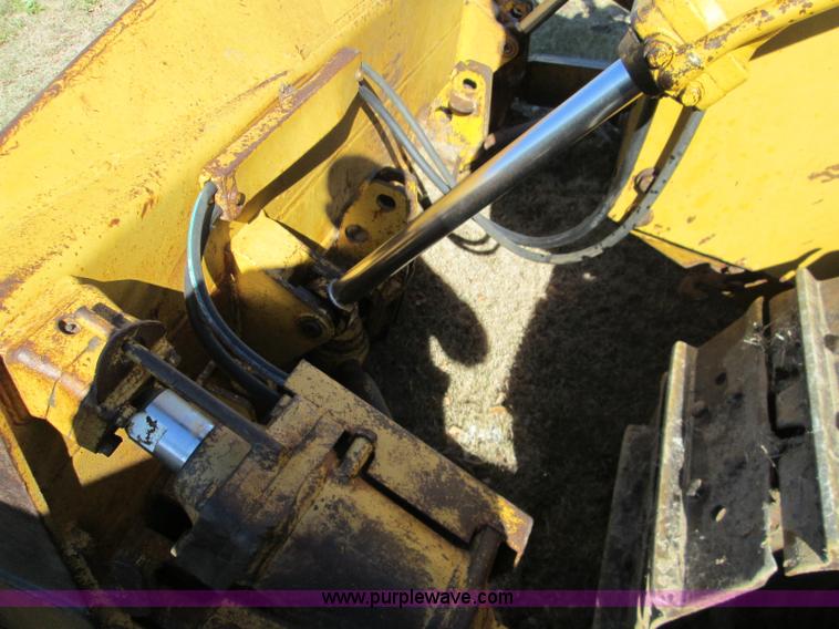 image for item I8676 1983 Fiat-Allis 10C Oilfield Special dozer