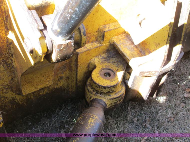 image for item I8676 1983 Fiat-Allis 10C Oilfield Special dozer