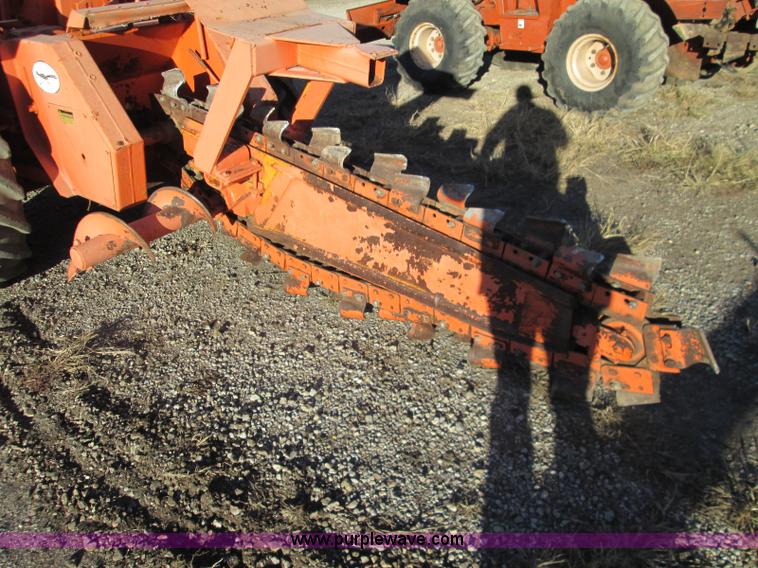 image for item I8678 Case Davis 550 Road Run'r trencher