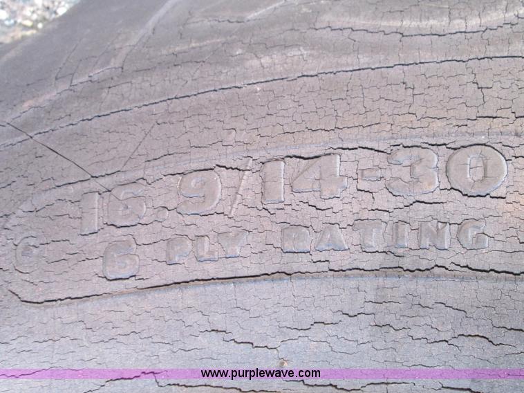 image for item I8678 Case Davis 550 Road Run'r trencher