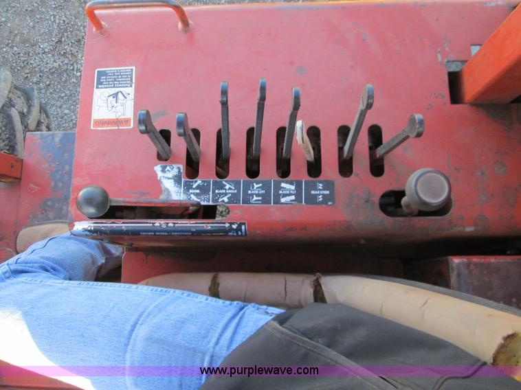 image for item I8679 1985 Ditch Witch 6510DD trencher