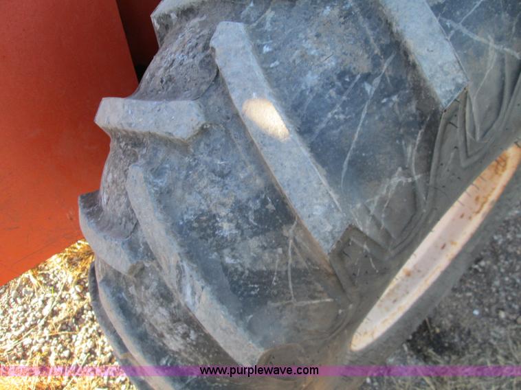 image for item I8679 1985 Ditch Witch 6510DD trencher