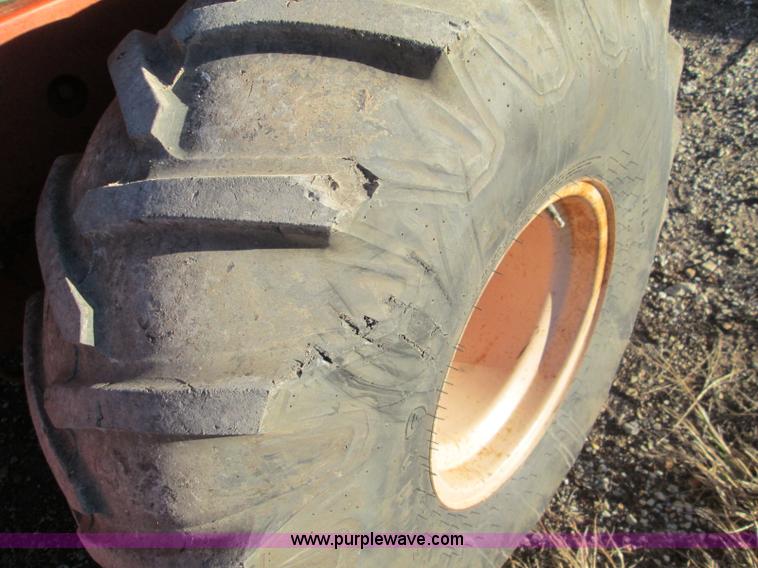 image for item I8679 1985 Ditch Witch 6510DD trencher