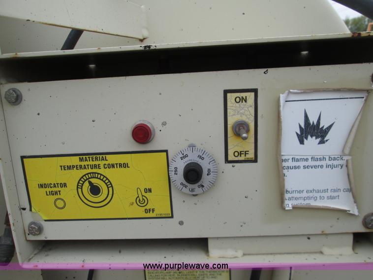 image for item I8685 2004 Ingersoll Rand HT540L pot hole patcher