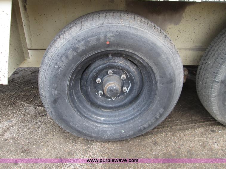 image for item I8685 2004 Ingersoll Rand HT540L pot hole patcher