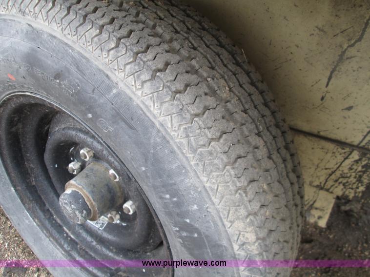 image for item I8685 2004 Ingersoll Rand HT540L pot hole patcher