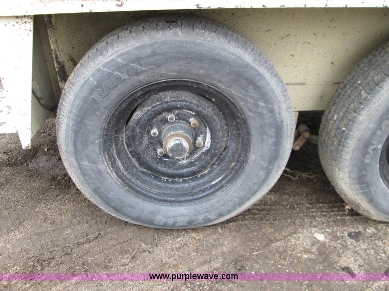 image for item I8685 2004 Ingersoll Rand HT540L pot hole patcher