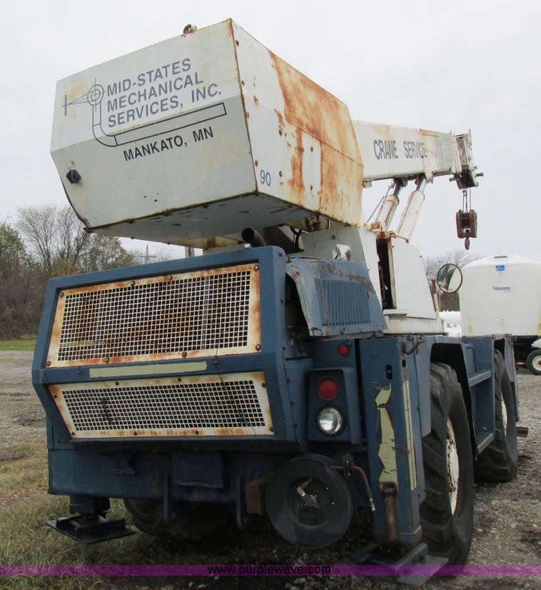 image for item I8880 Drott 1800CC crane