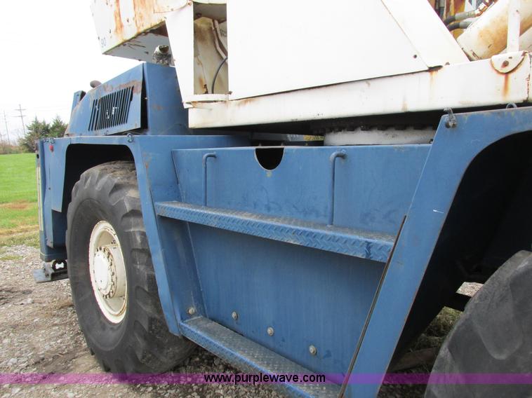 image for item I8880 Drott 1800CC crane