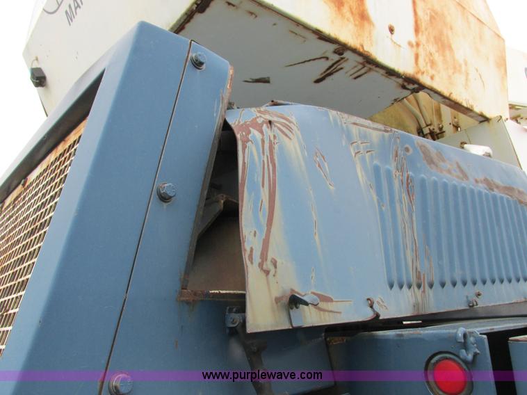 image for item I8880 Drott 1800CC crane