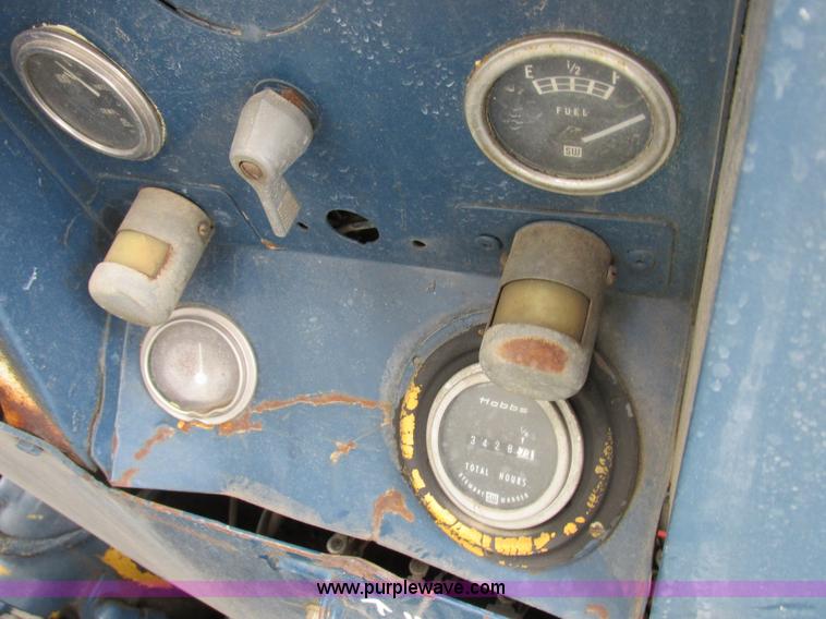 image for item I8880 Drott 1800CC crane