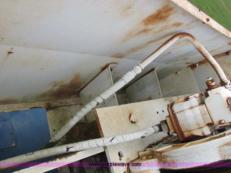 image for item I8880 Drott 1800CC crane