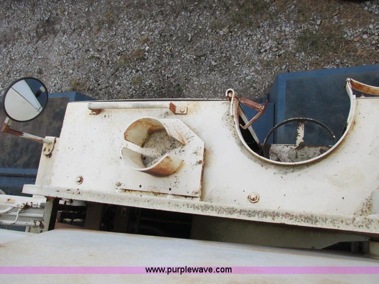 image for item I8880 Drott 1800CC crane