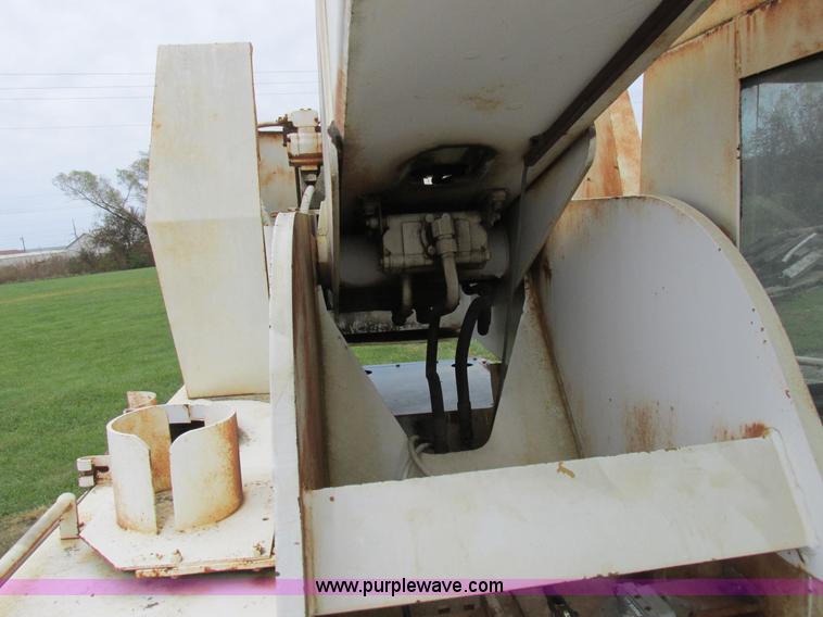 image for item I8880 Drott 1800CC crane