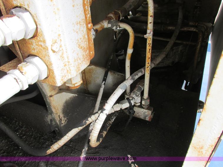 image for item I8880 Drott 1800CC crane