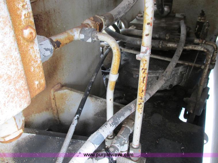 image for item I8880 Drott 1800CC crane