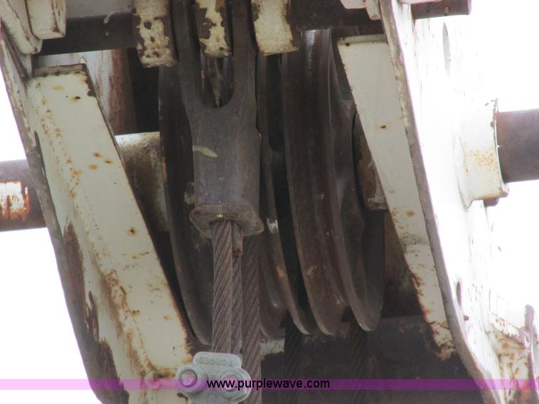 image for item I8880 Drott 1800CC crane