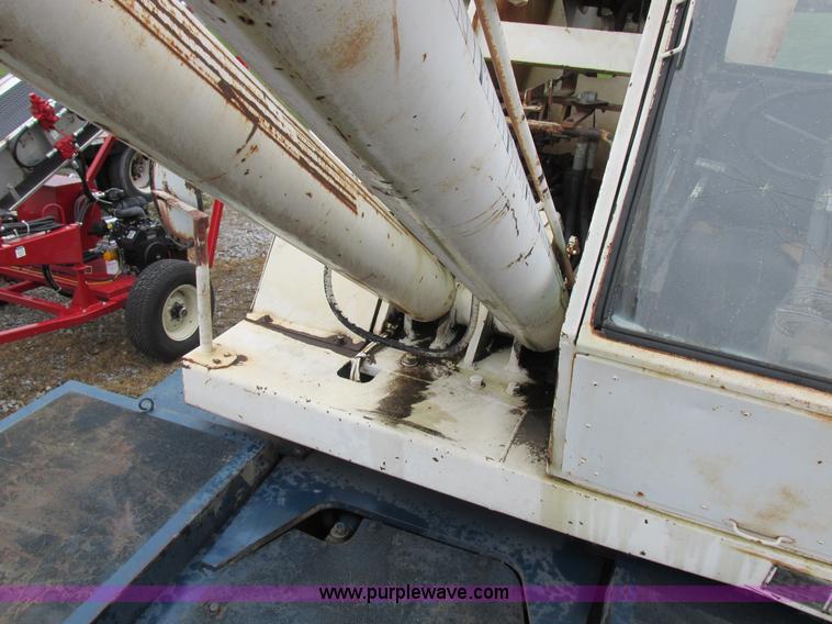 image for item I8880 Drott 1800CC crane