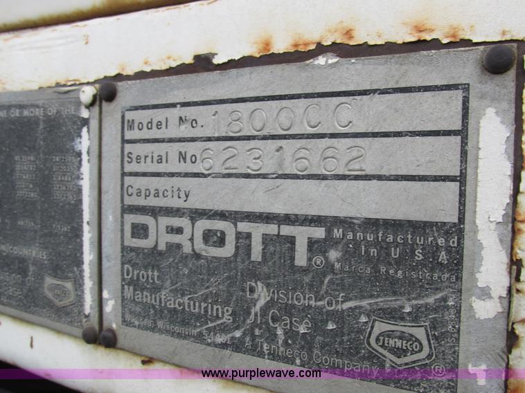 image for item I8880 Drott 1800CC crane